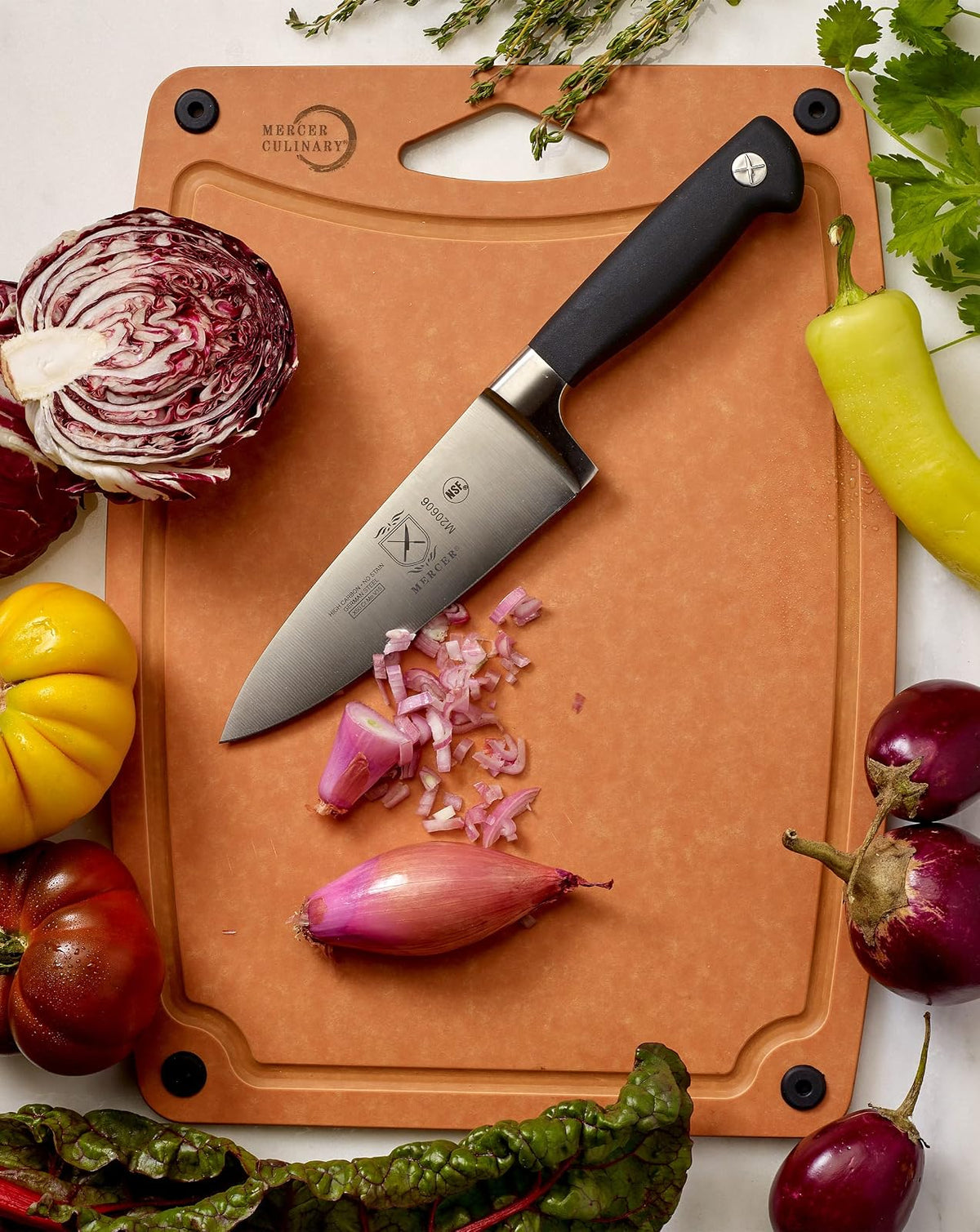 Mercer - Tabla de cortar culinaria compuesta de 14 9/16 pulgadas x 10 13/16 pulgadas, con pies antideslizantes y ranura para jugos, talla M