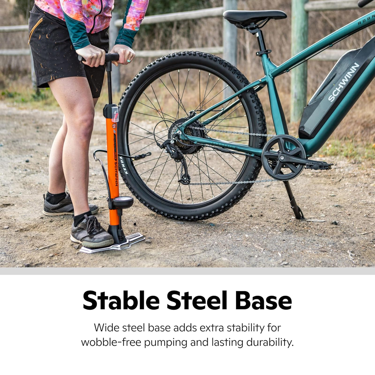 Schwinn Air Center Inflador de Piso para , Compatible con Tipos de válvula Schader y Presta, Incluye Aguja para inflar balones Deportivos para Voleibol, fútbol, y , Color Negro