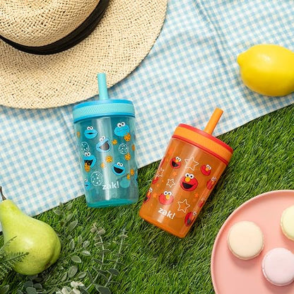 Zak Designs - Vasos para niños pequeños de Sesame Street Kelso para viajes o en casa, paquete de 2 vasos de plástico duraderos de 15 onzas con diseño a prueba de fugas, perfectos para niños (Elmo y