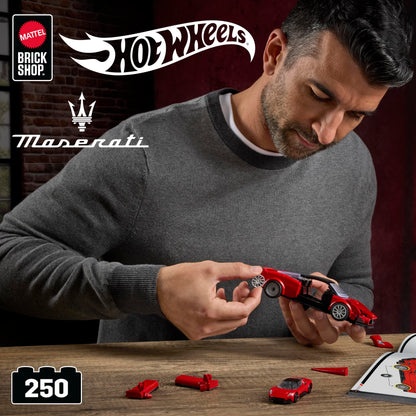 Mattel Brick Shop Hot Wheels Juguete de Construcción Speed Maserati MC20 Escala 1:32 con Placa Coleccionable y Auto Metálico Incluye Placa de colección y Auto Exclusivo de Metal