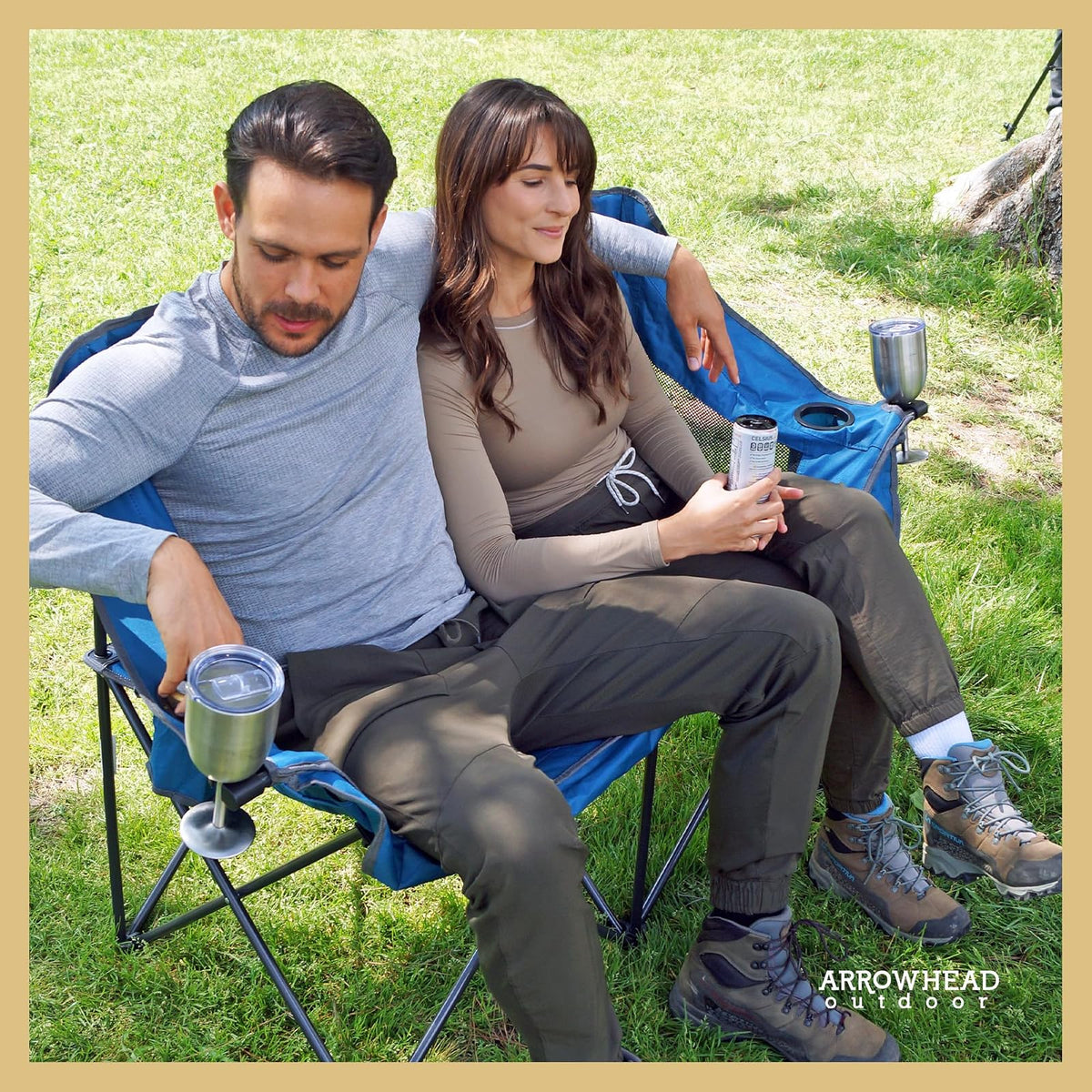 Arrowhead Outdoor - Sofá de Cama Doble Plegable portátil con 2 Tazas y Soporte para Copas de Vino, Bolsa de Transporte Resistente, Asientos Acolchados y apoyabrazos, soporta hasta 500 Libras, Soporte