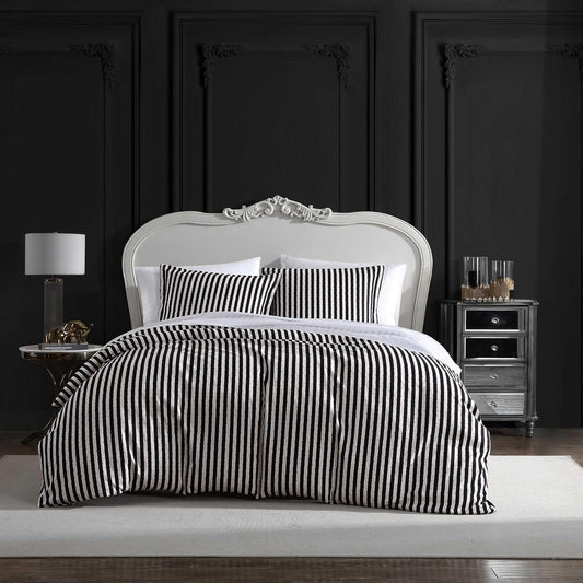 Betsey Johnson - Funda de edredón tamaño King, Juego de Cama Suave con Fundas a Juego, Esencial para Cama Ideal (Wonderland Stripe Black, King)
