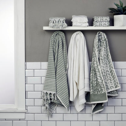 SKL Home - Toalla de baño con Hojas envejecidas, 28 x 54 Pulgadas, Salvia