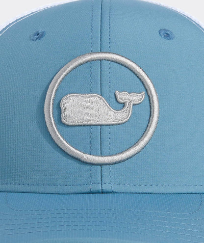 Vineyard Vines Whale Dot Performance Trucker Hat Gorra de béisbol Hombre