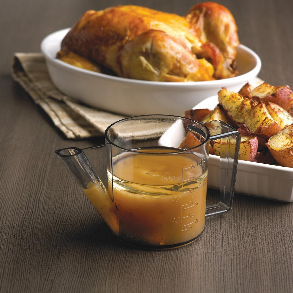 Fox Run Gravy/Fat Poultry, 5598 Separator, 1.5-Cup | Esencial de cocina de Acción de Gracias y día festivo | Herramienta para hacer salsas, taza separadora de medición de salsa y