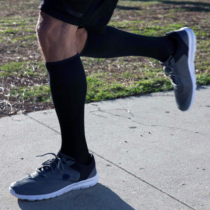 Copper Fit Calcetines de compresión unisex 2.0 fáciles de poner y quitar hasta la rodilla