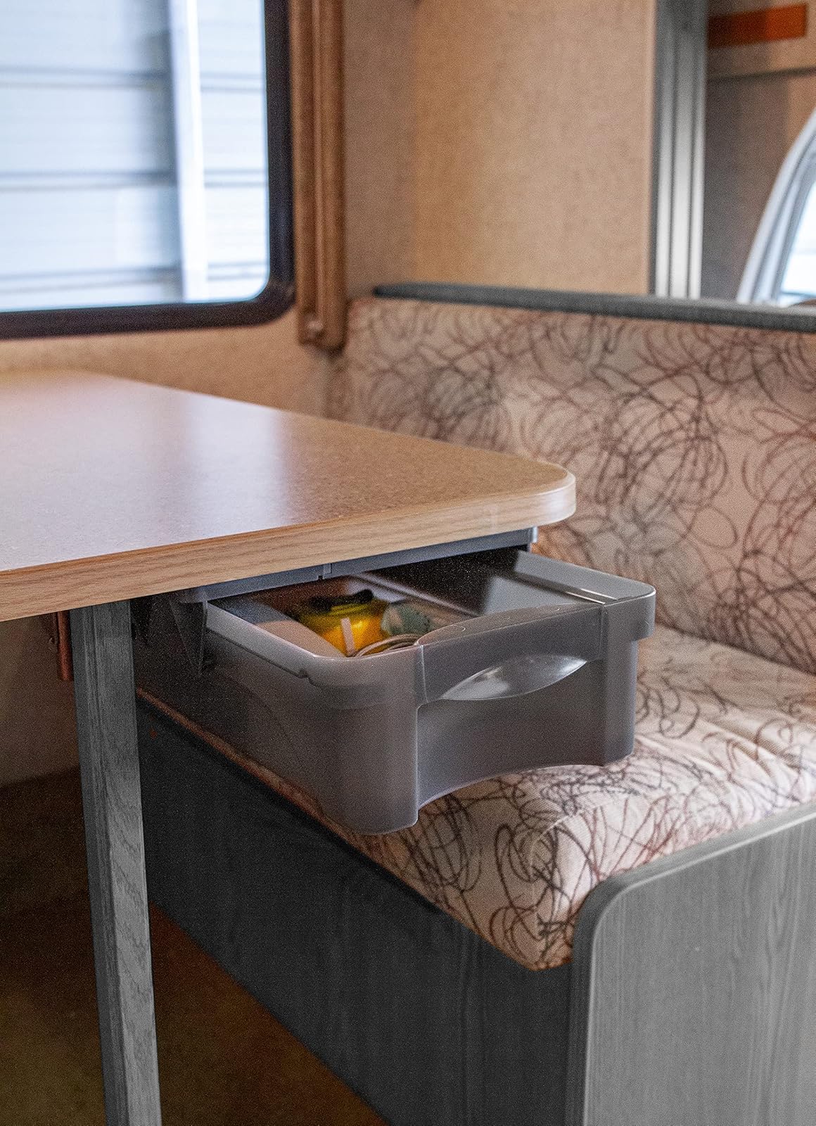 Camco 43450 Pop-A-Drawer, cajón Debajo del gabinete para Caravana, la solución Perfecta para Almacenamiento Adicional en tu casa rodante, Soportes de Montaje y Accesorios incluidos