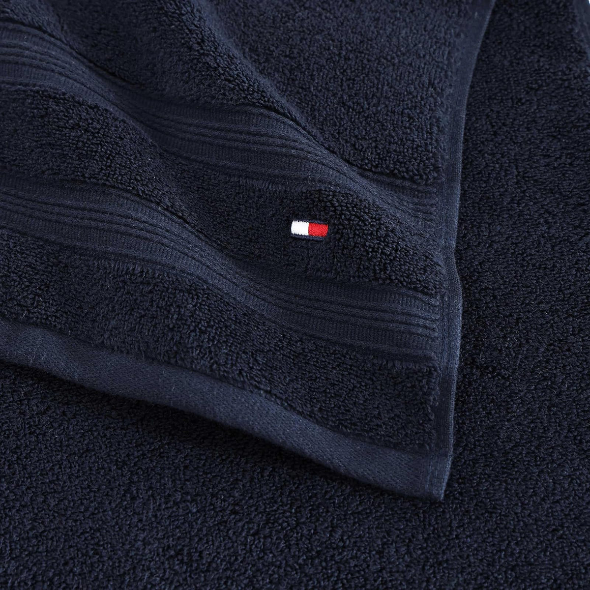 Tommy Hilfiger - Toallas de baño, Material súper Suaves y absorbentes de Alta Calidad con Cero Giro, Certificado Oeko-Tex (Harborside Solid Navy, Paquete de 6)