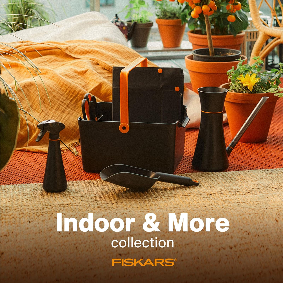 Fiskars Plant Mister - Botella de spray (10 onzas), niebla fina para jardinería en interiores o exteriores y delicadas plantas de interior, fabricada con plástico reciclado ligero y duradero