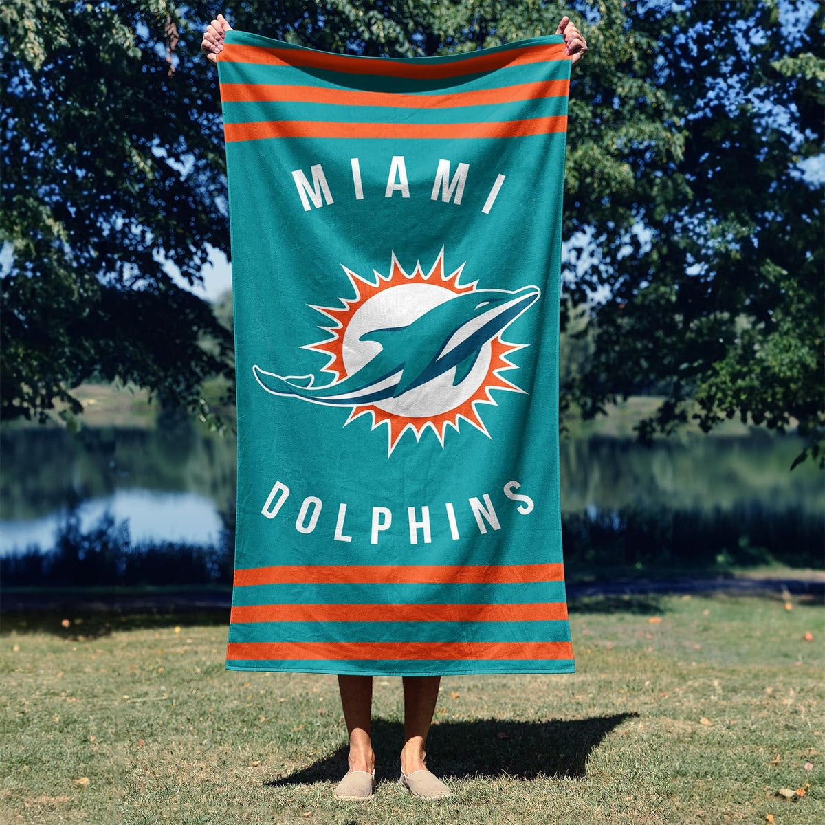 Northwest NFL Unisex-Adult Beach Towel