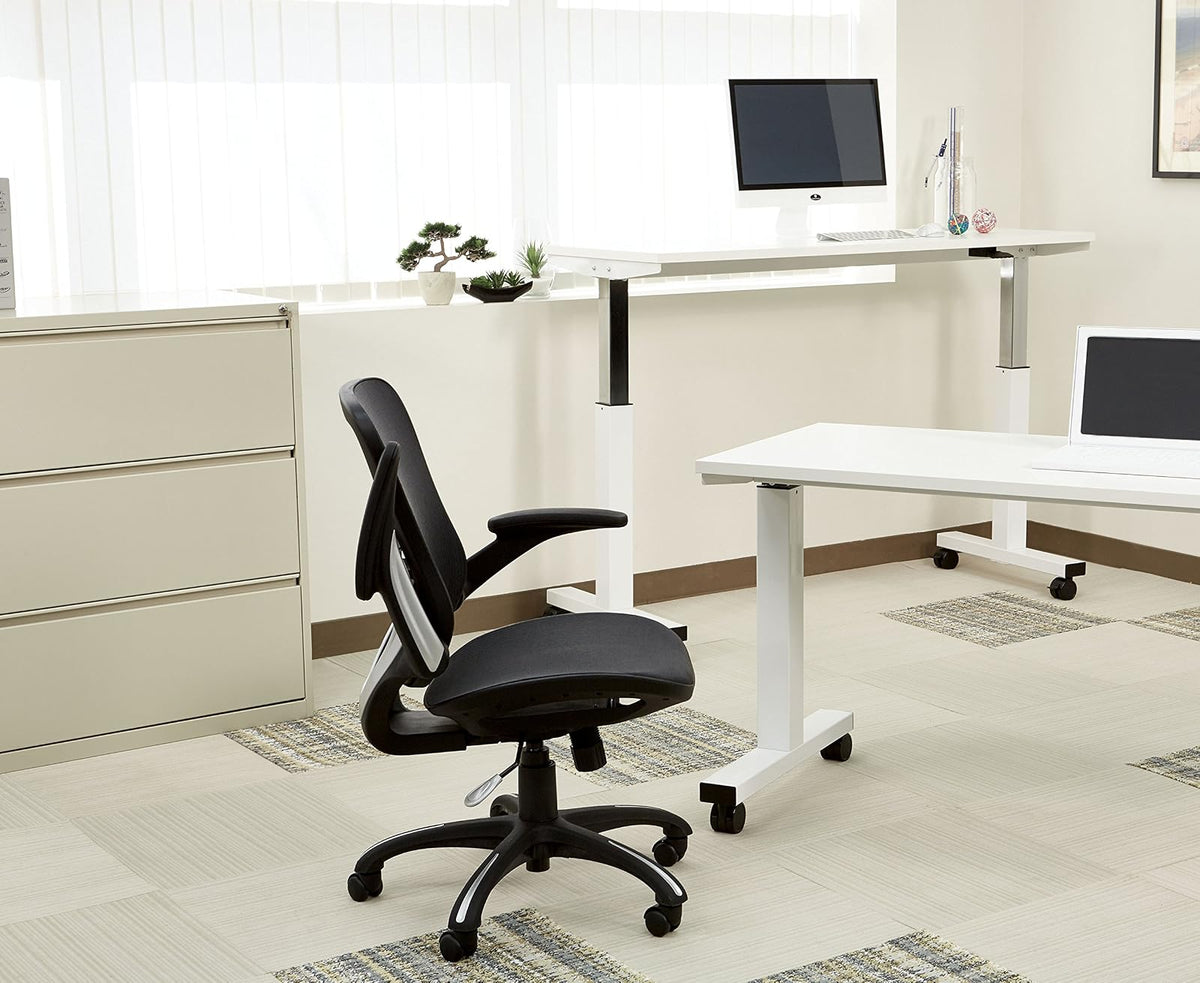 Office Star Riley - Silla de computadora ventilada con Asiento y Respaldo de Malla Transpirable, Base Negra con Negro