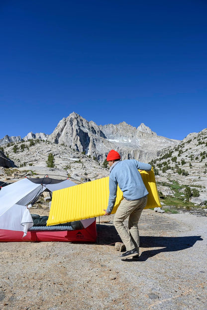 Therm-a-Rest NeoAir Xlite NXT MAX - Almohadilla de Dormir Ultraligera para Acampar y mochilero, con Destello Solar, Grande