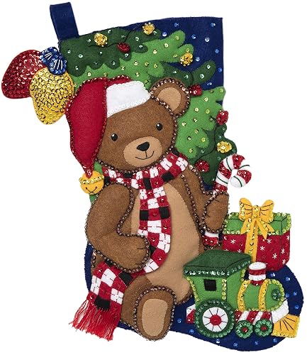 Bucilla - Kit de calcetines de fieltro para Navidad, 45,7 cm, oso de peluche