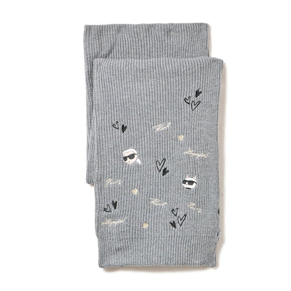 KARL LAGERFELD Embroidered Karl Hearts Winder Scarf Bufanda de moda Mujer