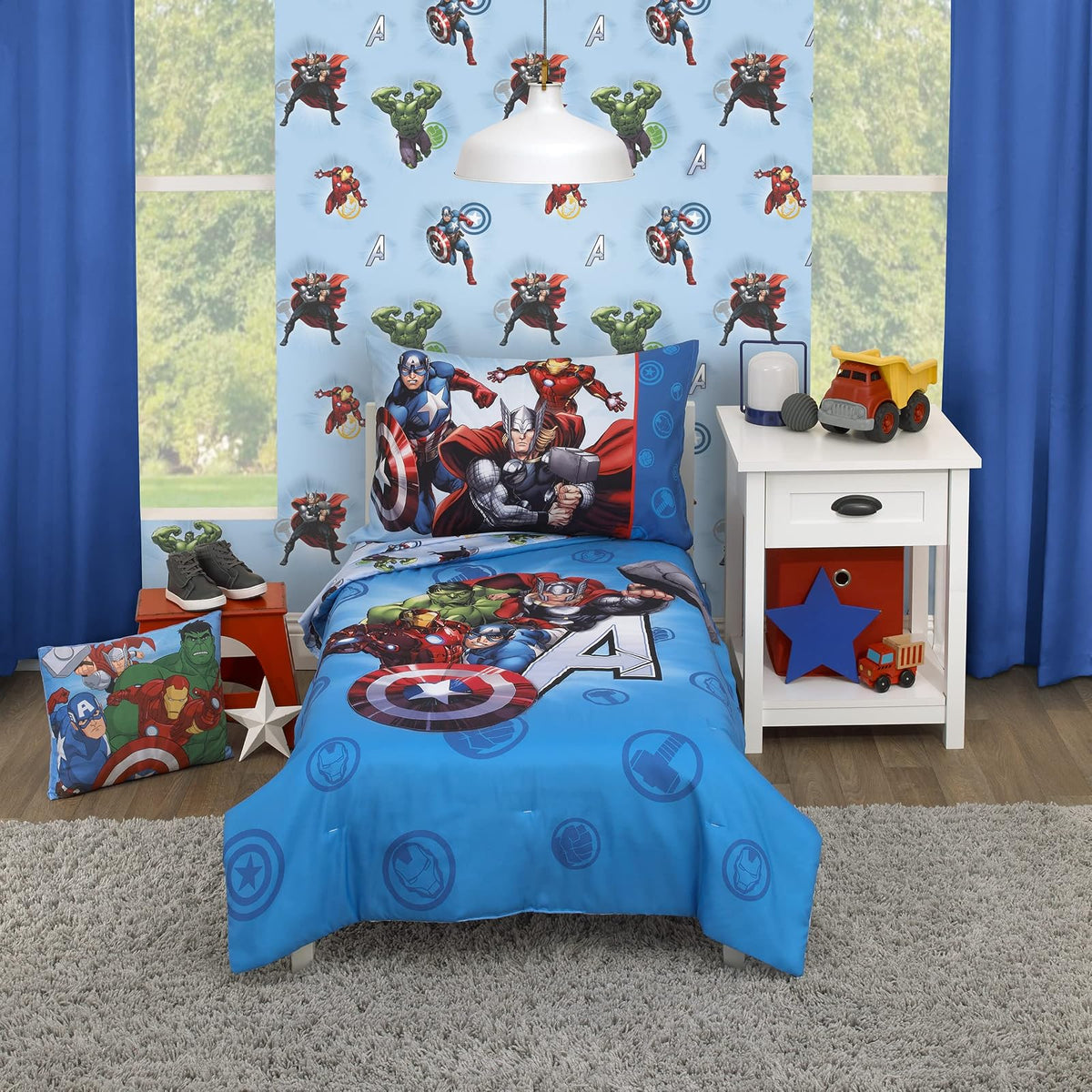 NoJo Juego de Cama Infantil Avengers, 4 Piezas, Cuna Estándar - Marvel Avengers Fight the Foes