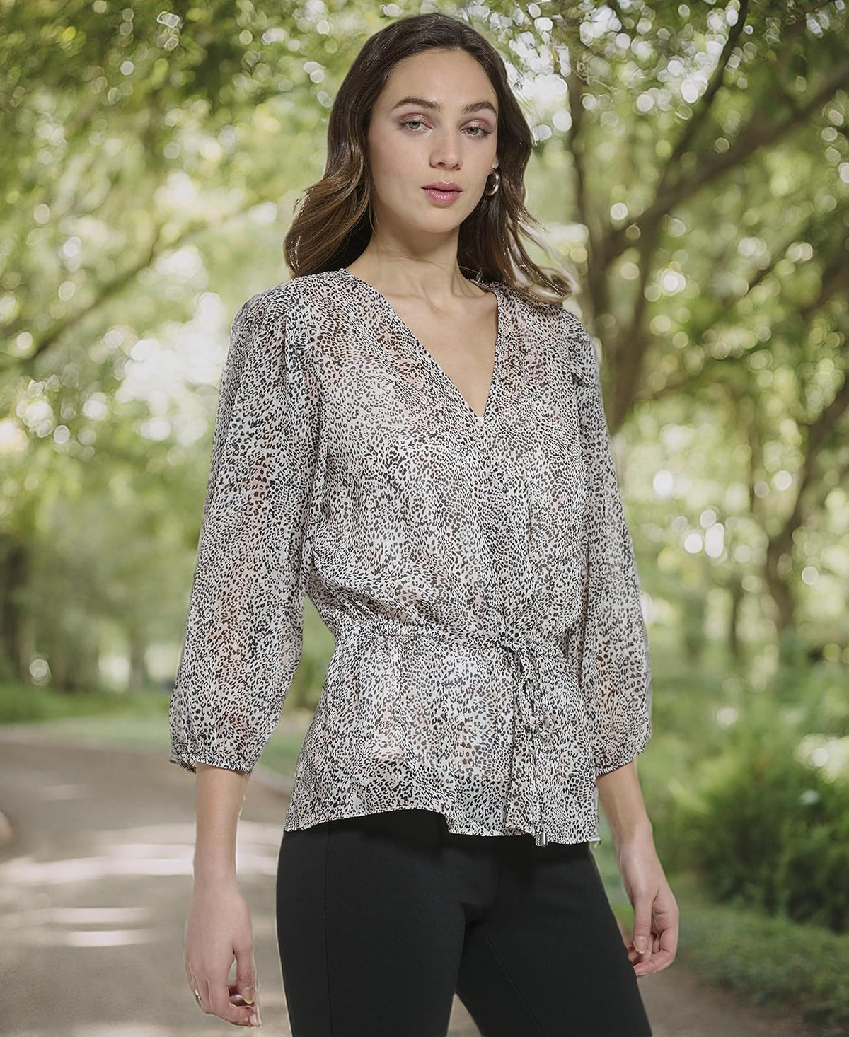 DKNY Blusa favorecedora con Lazo en la Cintura y Mangas de Burbujas Blusas para Mujer