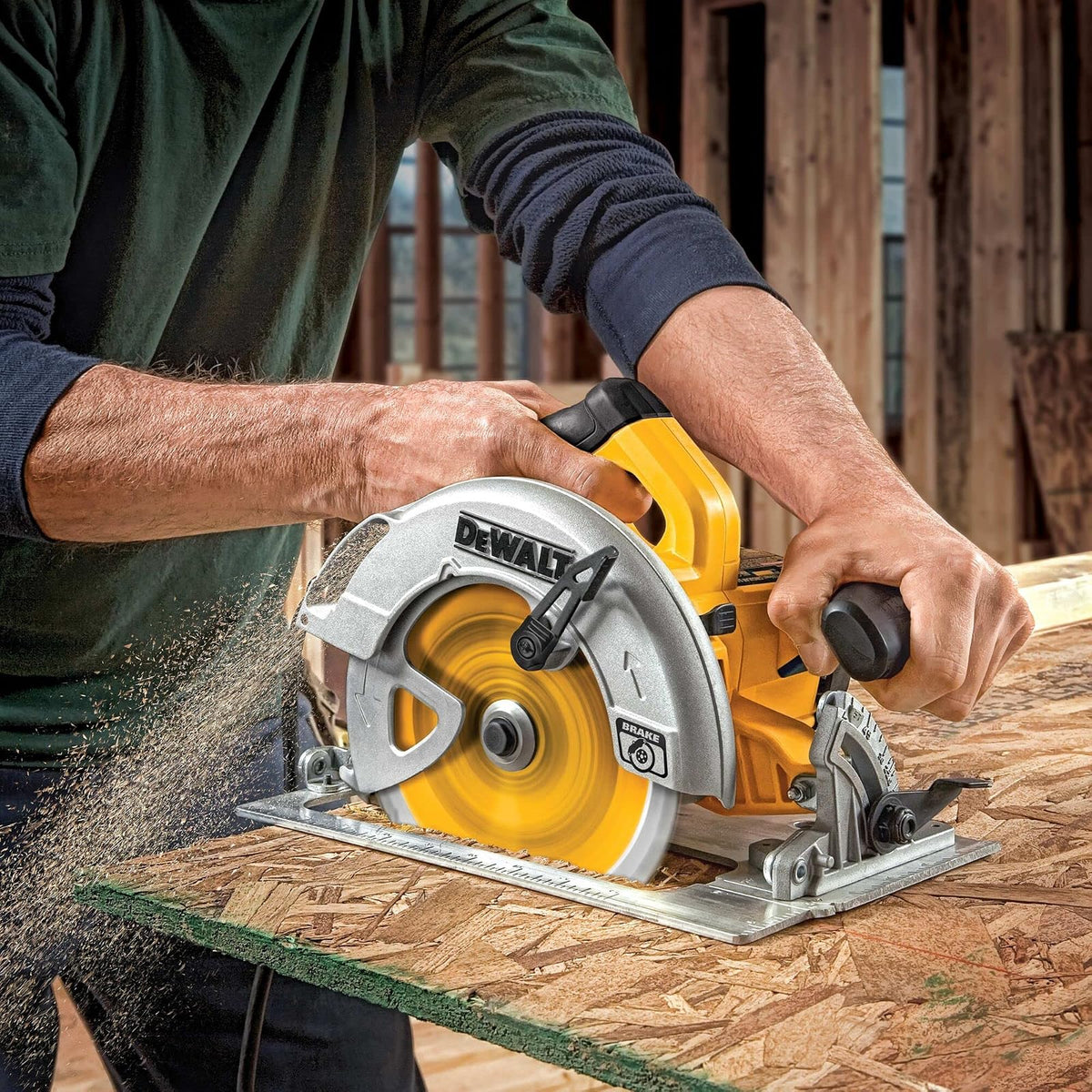 DEWALT Hoja de sierra circular, 7 1/4 pulgadas, 18 dientes, corte de madera (DW3192)
