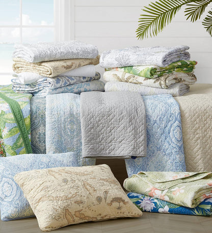 Tommy Bahama - Juego de edredón King, Ropa de Cama Reversible de algodón con Fundas a Juego, decoración Ligera para el hogar para Todas Las Estaciones (Beach Bliss Grey, King)