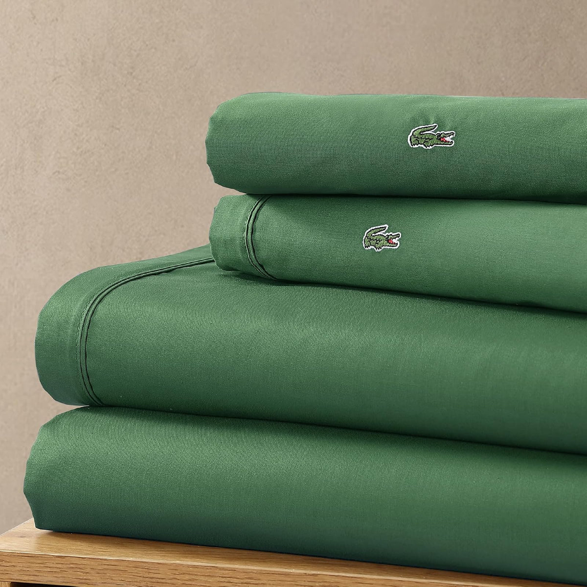 Lacoste - Juego de sábanas de percal 100% algodón, 4 Piezas, Fresco, nítido, Mate y Duradero, Certificado Oeko-Tex, sólido, Verde, Completo