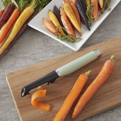 KitchenAid Gourmet Euro Peeler, 8.7 pulgadas, pistacho