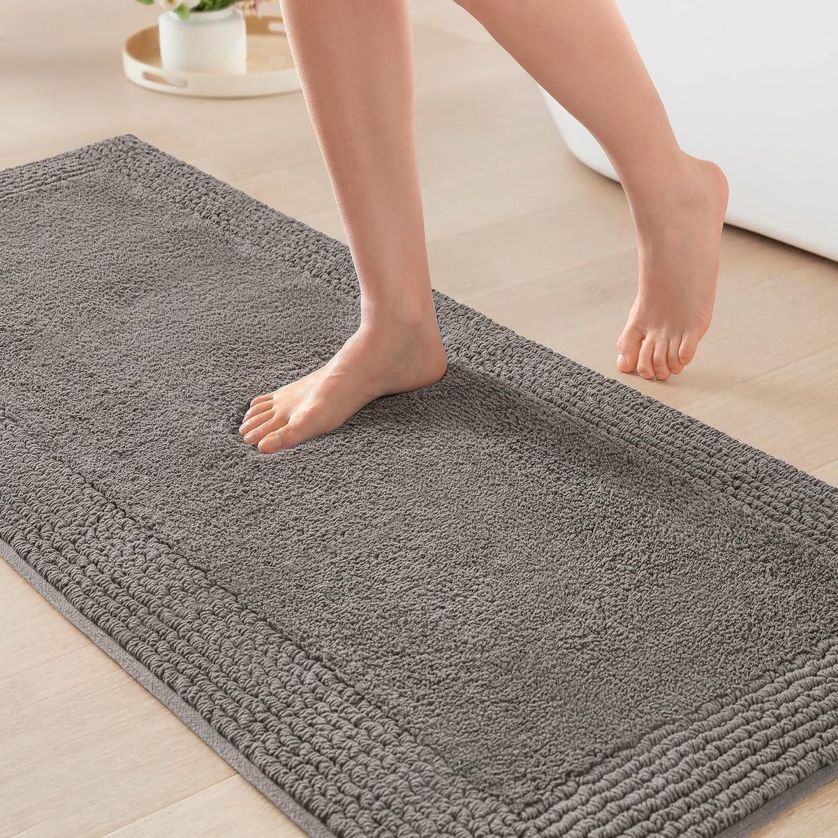 Madison Park Splendor Alfombra de baño reversible 100% algodón, 3000 g/m², lujosa alfombra de baño de felpa de pelo medio, absorbente, de secado rápido, decoración de cuarto de ducha, 24 x 44 pulgadas - 5' x 2' (Rectangular) - Gris antracita