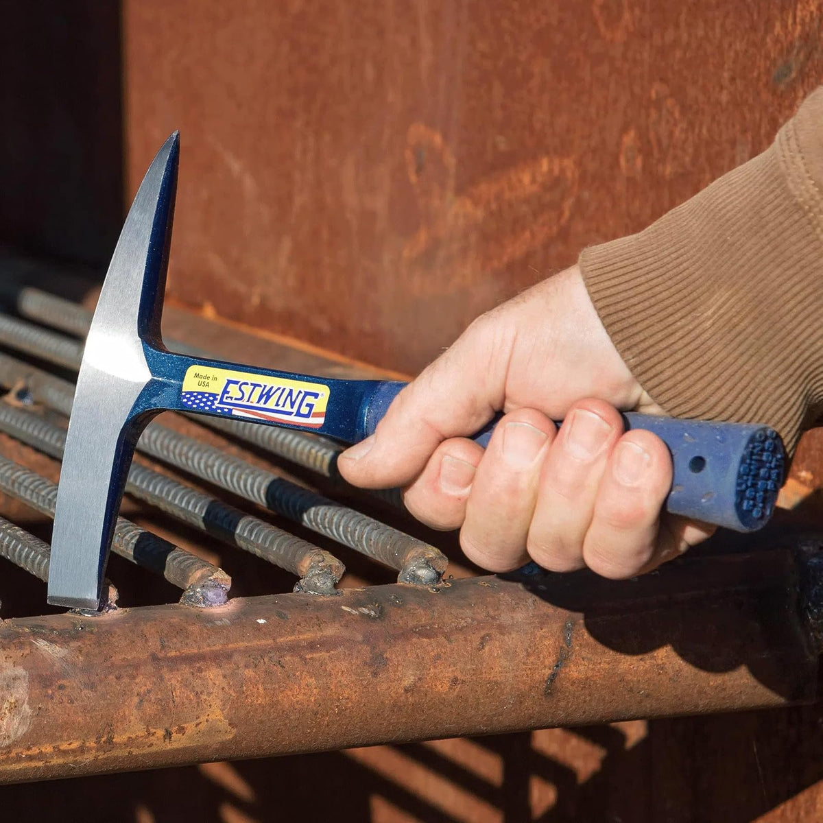 Estwing E3-WC 14 oz BIG BLUE Welding/Chipping Hammer with Shock Reduction Grip