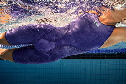 Arena Arena Women's Powerskin Impulso Kneeskin Swim Racing Suit Open Back Short Leg Traje de baño de una Sola Pieza Mujer