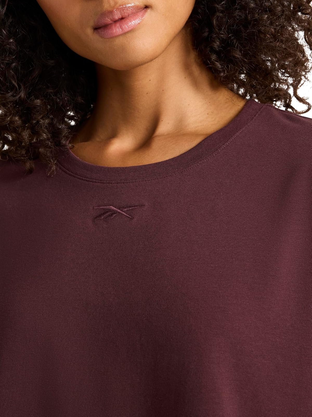 Reebok Apparel - Playera con Bordado para Mujer