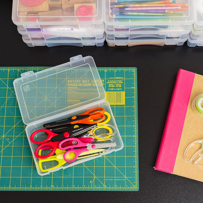 IRIS USA Organizadores de Cajas Plásticas Medianas, 10 Piezas, Claras | Contenedores para cuentas con tapa de broche, ideales para manualidades, recortes, calcomanías y porristas