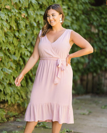 The Drop Vestido Midi Para Mujer, con Cinturón Cruzado al Frente, Rosado Néctar por @caralynmirand
