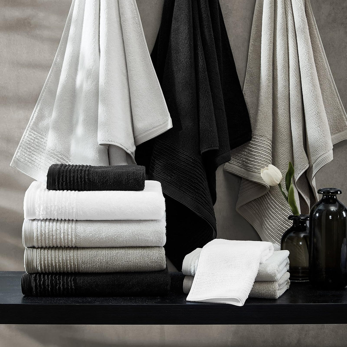 Vera Wang - Toallas de baño, Altamente absorbentes y súper Suaves, Esenciales de baño, Certificado Oeko-Tex, (Plisado esculpido, Negro, 6 Piezas)