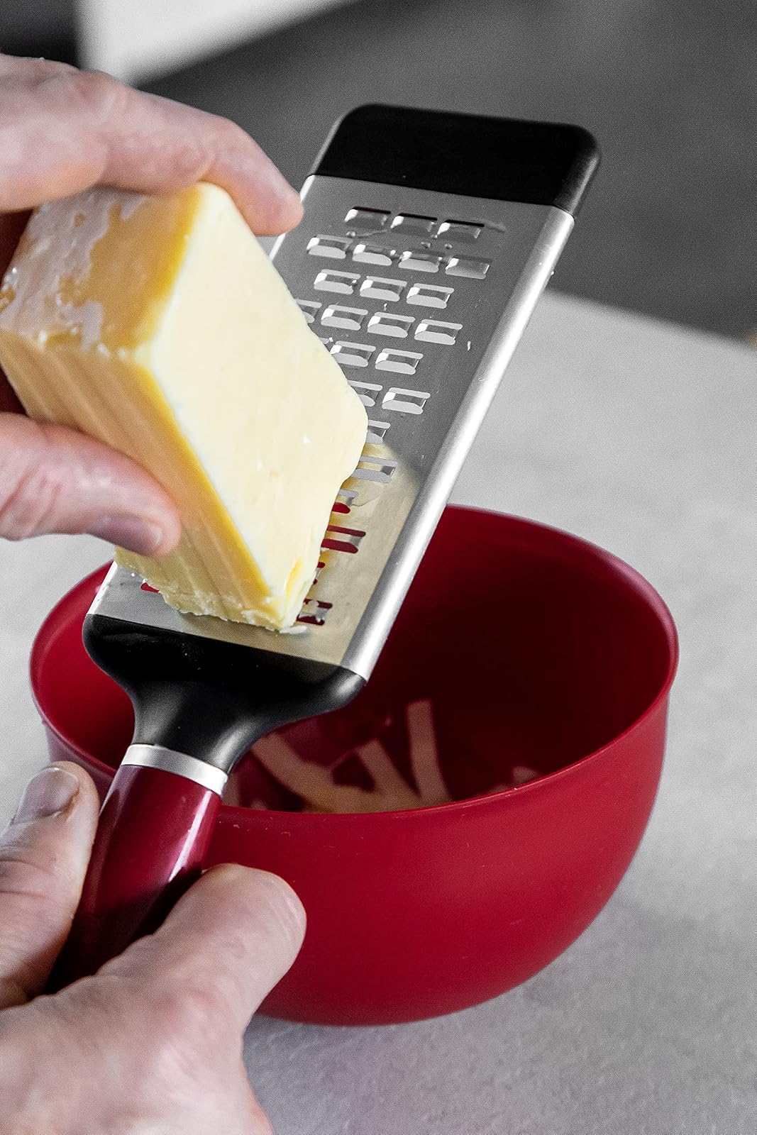 KitchenAid Rallador Mediano de Acero Inoxidable de Dos Vías para Queso, Chocolate, Verduras o Especias