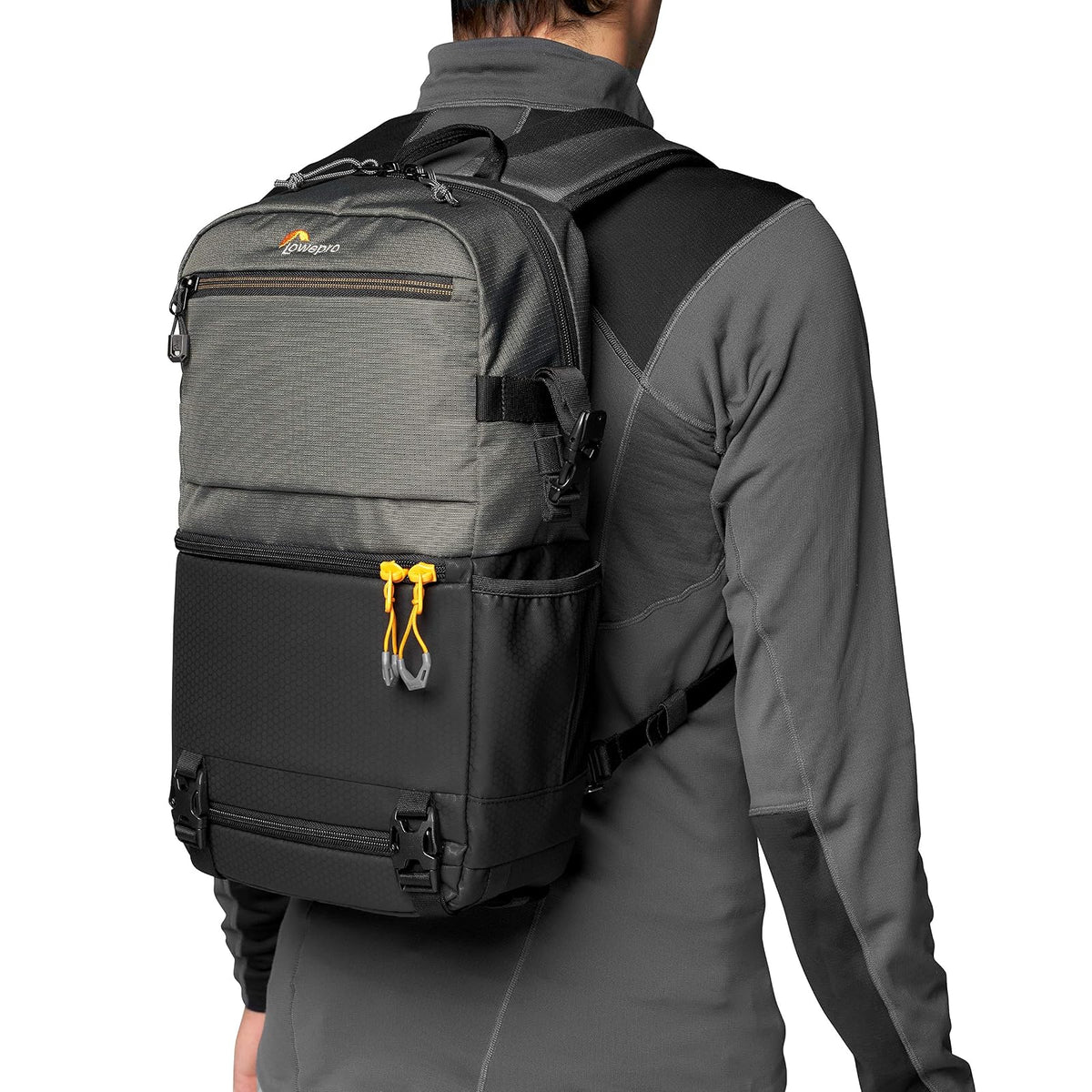 Lowepro Slingshot SL 250 AW III - Bolsa para cámara réflex Digital sin Espejo y DSLR con Acceso QuickDoor y Compartimento para Tablet de 10 Pulgadas, Accesorios para Sony A7, iPad, Surface Pro, 300D
