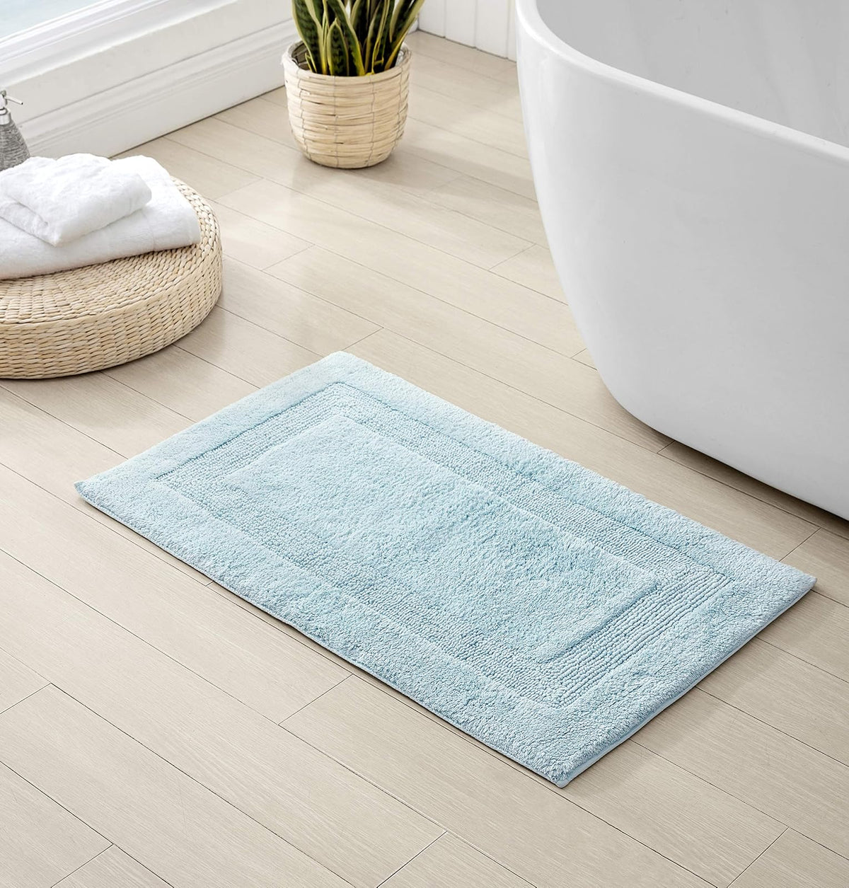 Tommy Bahama Eddie Bauer - Alfombra de baño de algodón Suave, súper Absorbente y de Secado rápido (Blanco Logan, 60 x 22 Pulgadas)