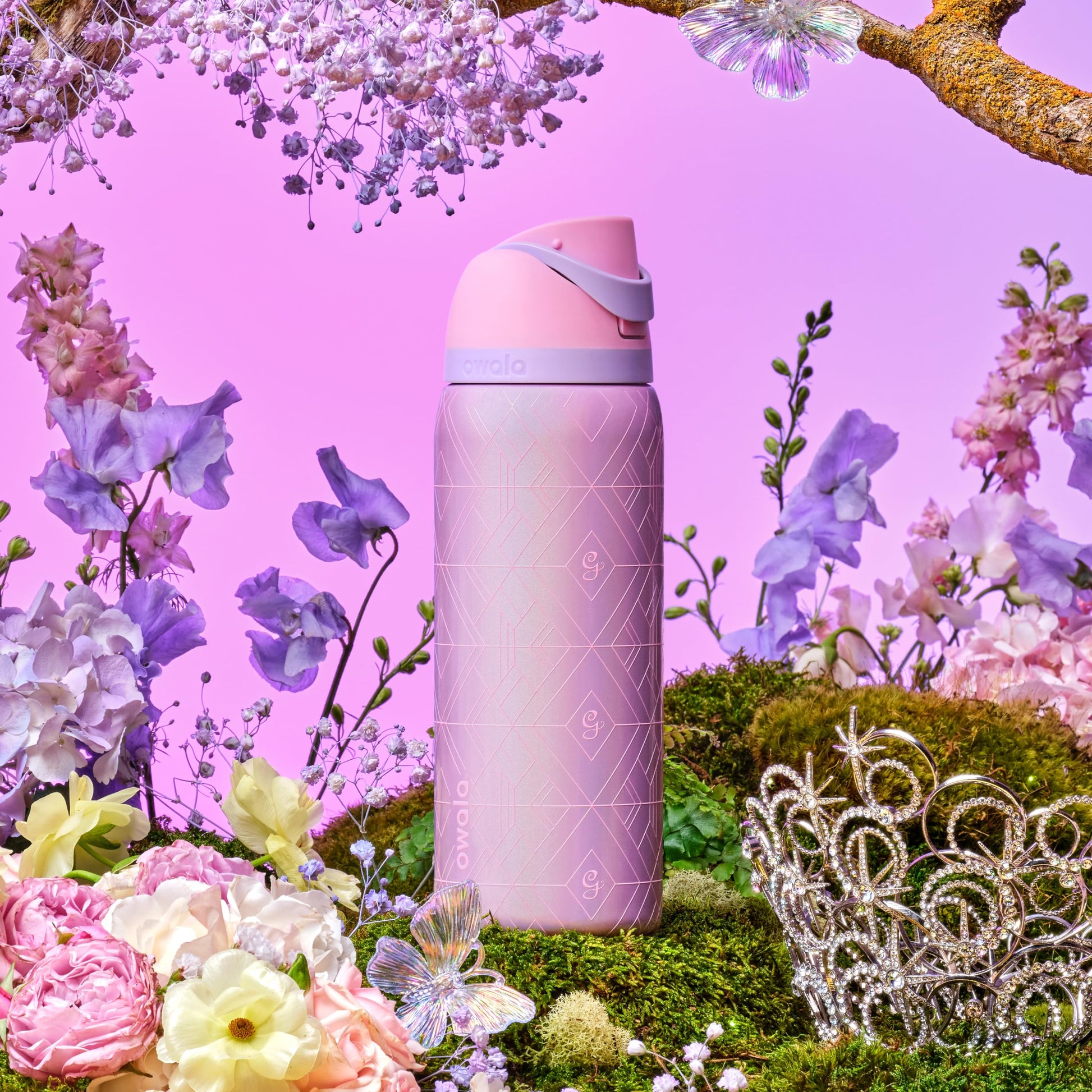 Owala Wicked FreeSip - Botella de agua aislada de acero inoxidable con pajita para deportes y viajes, botella de agua deportiva sin BPA, 32 onzas, Glinda (rosa)