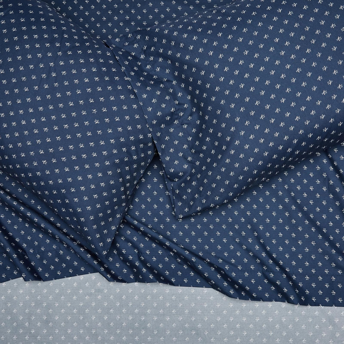 The Original Penguin MXHSA01043702 Juego de Sábanas Penguin Logo Navy, 100% Microfibra, Color Azul, Tamaño Matrimonial