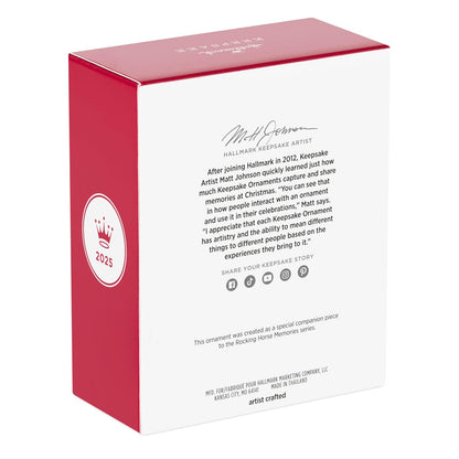 Hallmark - Adorno navideño de Recuerdo 2025, Reno mecedor 2025, Regalos para fanáticos de los Recuerdos