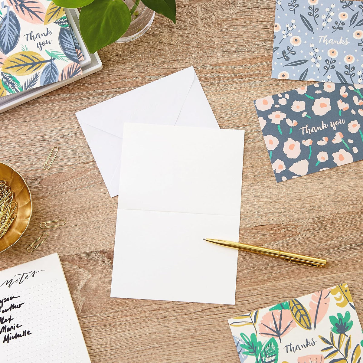 Hallmark - Surtido de tarjetas de agradecimiento, flores pintadas (48 tarjetas con sobres para baby shower, despedidas de soltera, bodas, todas las ocasiones)
