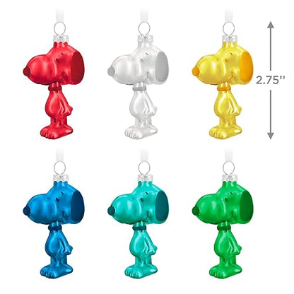 Hallmark - Adornos navideños de Recuerdo 2023, The Peanuts Gang Snoopy, Adorno de Vidrio, Juego de 6, Regalos para fanáticos de los Cacahuetes