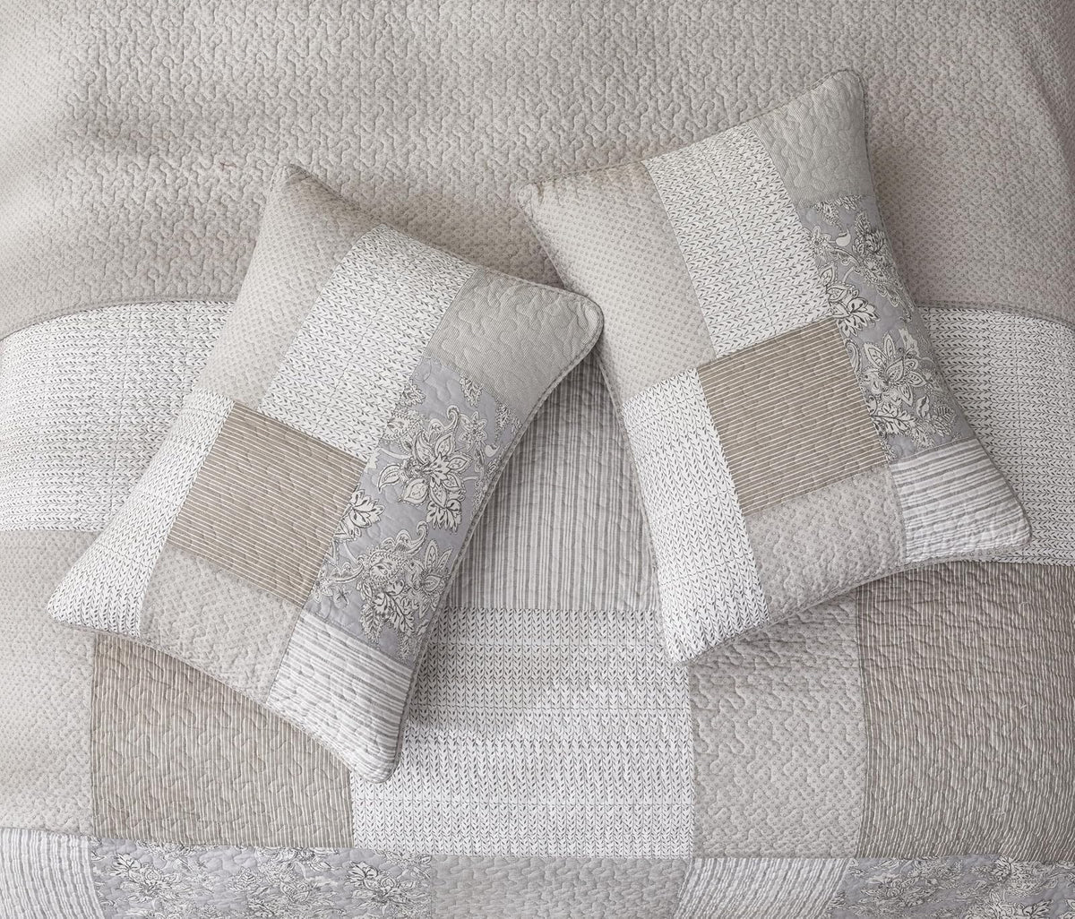 Chezmoi Collection Quinn - Juego de edredón de 3 Piezas con diseño de Flores de Hibisco, diseño de Rayas de Caramelo, Color Gris Topo Neutro, Colcha Reversible Ligera, tamaño King