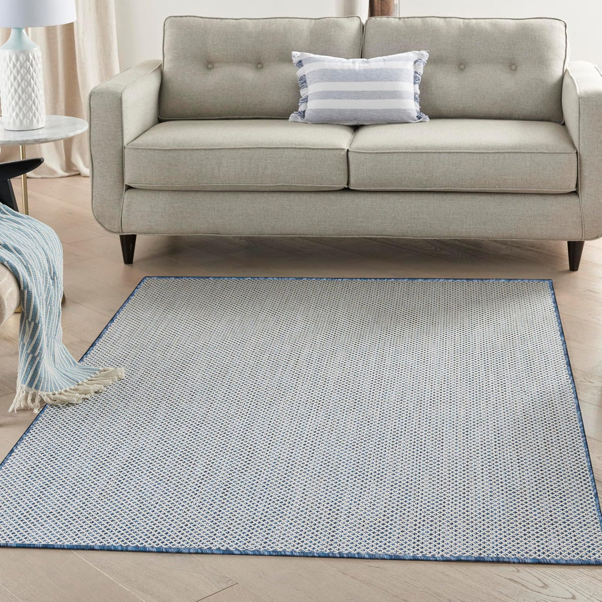 Nourison Courtyard - Alfombra de área para Interiores y Exteriores, Color Azul Marfil de 5 x 7 pies, geométrica, fácil de Limpiar, no se desprende, recámara, Sala de Estar, Comedor, terraza, Patio,