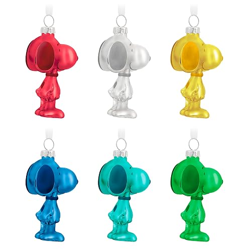 Hallmark - Adornos navideños de Recuerdo 2023, The Peanuts Gang Snoopy, Adorno de Vidrio, Juego de 6, Regalos para fanáticos de los Cacahuetes
