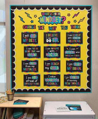 Teacher Created Resources ¿Cuál es tu mentalidad? Juego de exhibición de tablones de anuncios (TCR8882)
