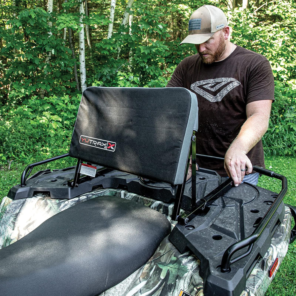 Yutrax - Respaldo Universal para ATV, Marco de Asiento de Acero Resistente, Posiciones Ajustables del Respaldo del Asiento, cojín de 2 Pulgadas de Grosor, se pliega Cuando no está en Uso, TX219