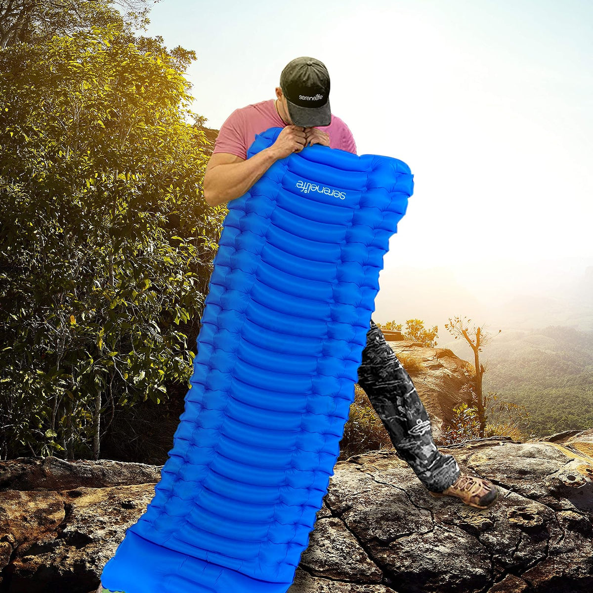 SereneLife Colchoneta Inflable para Dormir Almohada Incorporada, Resistente a Desgarros, Bolsa de Transporte para Camping, Senderismo y Excursionismo