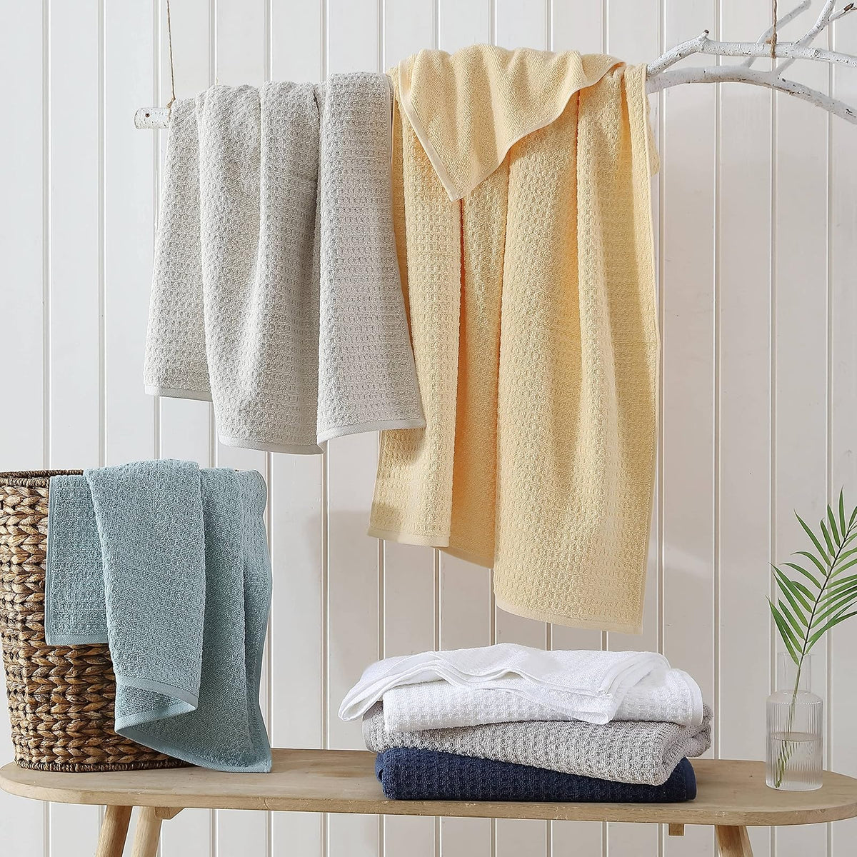 Tommy Bahama - Toallas de baño, Altamente absorbentes y Suaves, Esenciales de baño, Bajas Pelusas, Resistentes a la decoloración, Certificado Oeko-Tex (café Claro del Pacífico Norte, 2 Piezas)