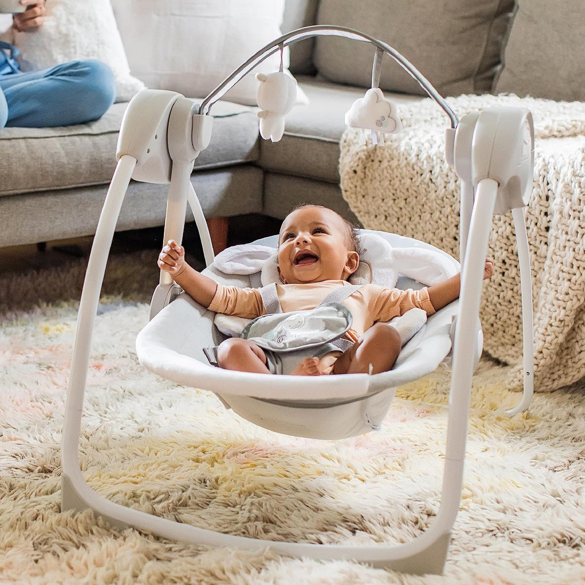 Ingenuity Comfort 2 Go Portable Swing Cuddle Lamb Compact Swing with TrueSpeed
