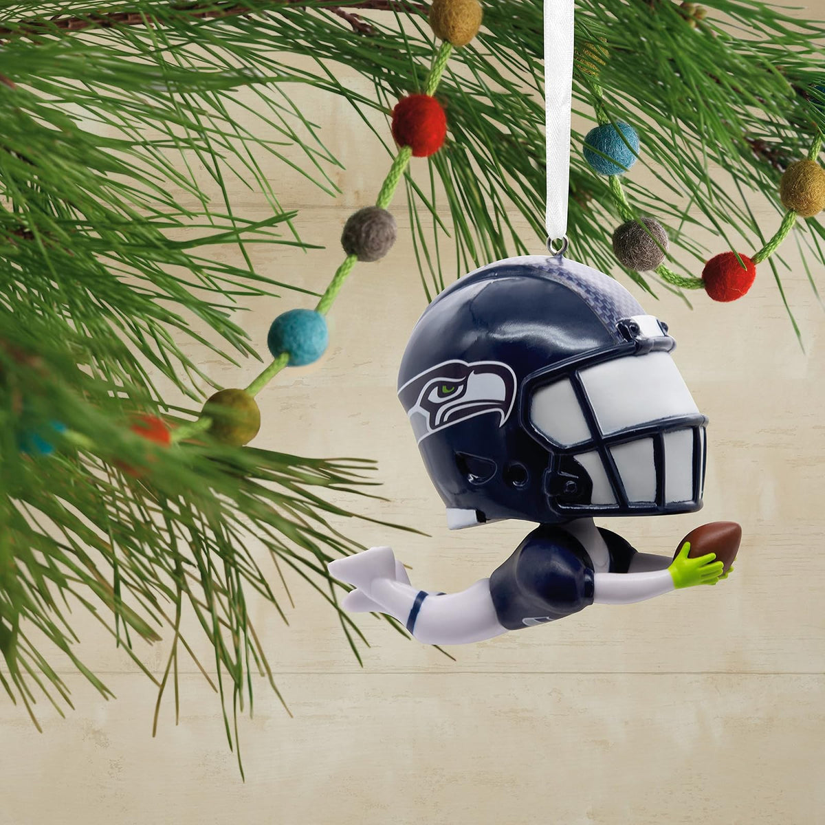 Hallmark NFL Seattle Seahawks Bouncing Buddy - Adorno navideño
