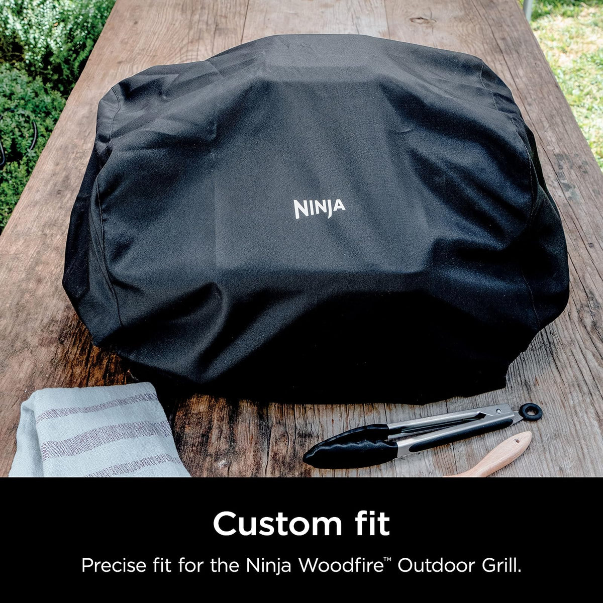 Ninja Woodfire Cover - Cubierta para Exteriores de Alta Calidad, Compatible con Parrillas Woodfire (Serie OG700), Resistente al Agua, Tela antidecoloración, Ligera, Negra, 19 x 24 x 13 pies