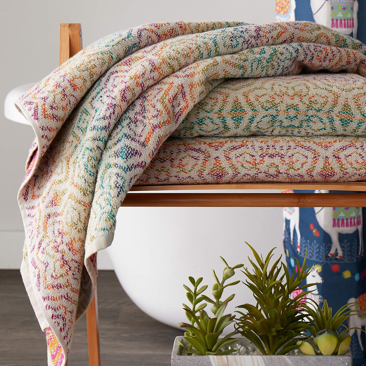 SKL Home - Toalla de baño Rhapsody, 100% algodón, Multicolor | Peso de 550 g/m². Calidad de nivel de spa. tela suave y absorbente. Patrón jacquard reversible para 2 looks en 1.